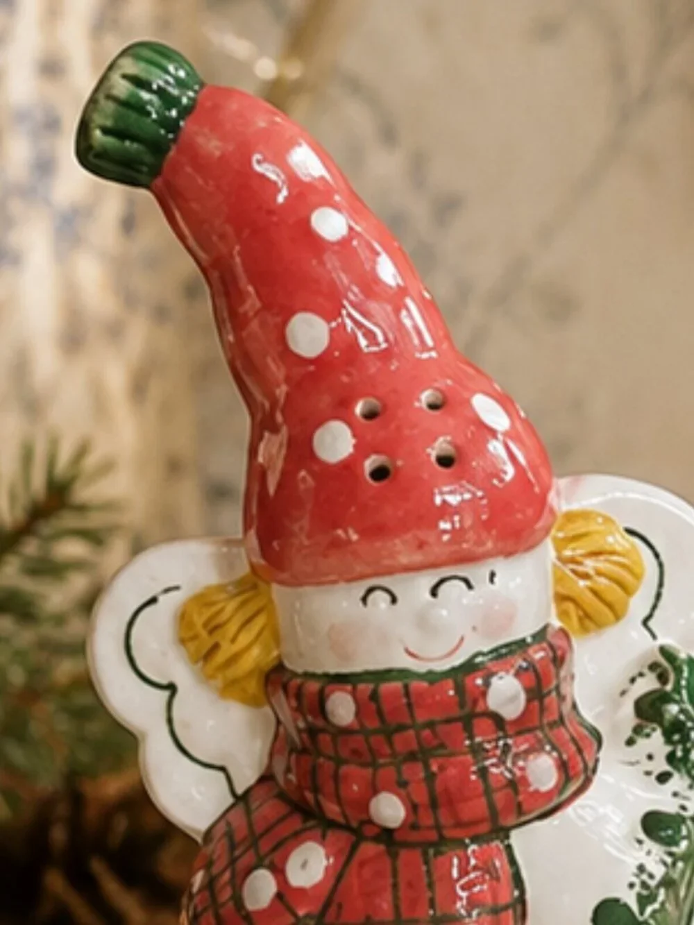 Rare Charming Vintage Snow Angels Ceramic Salt and Pepper Shakers Set
